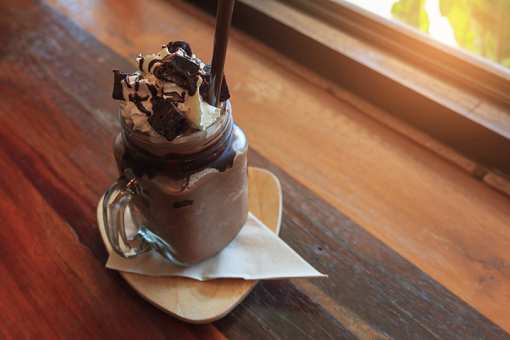 8 Best Milkshakes in Rhode Island!